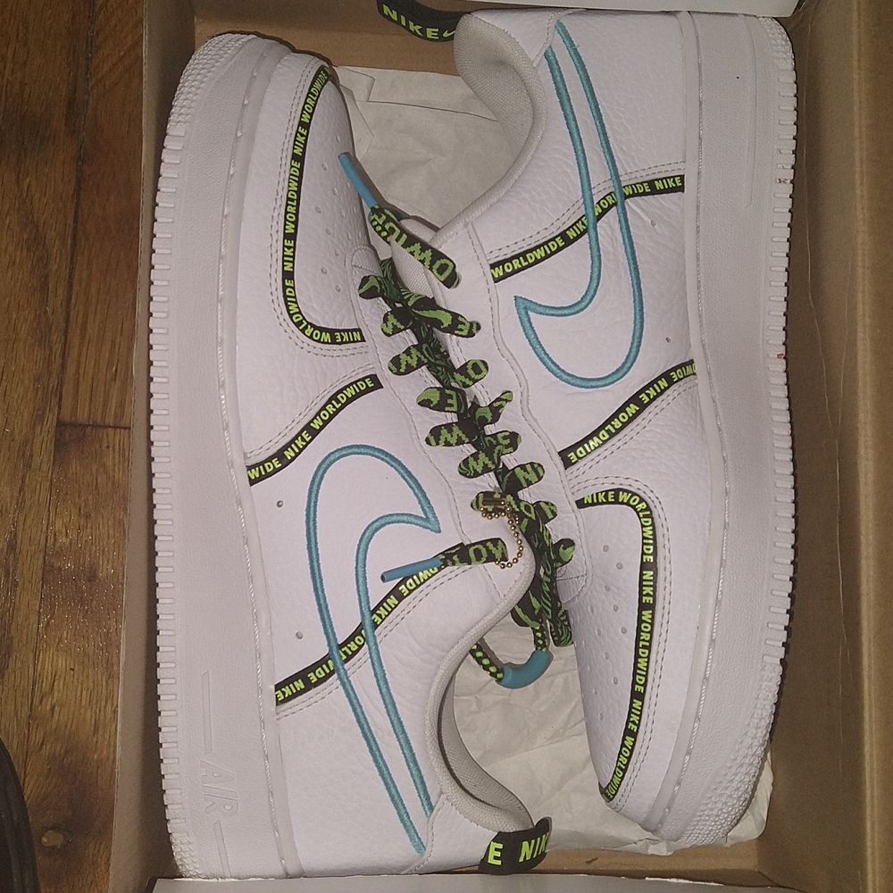 Nike Air Force 1 07' Premium "Worldwide Pack - Blue Fury"